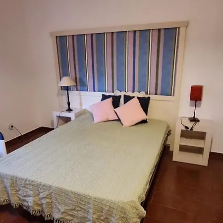 Panoramic Front Flat *